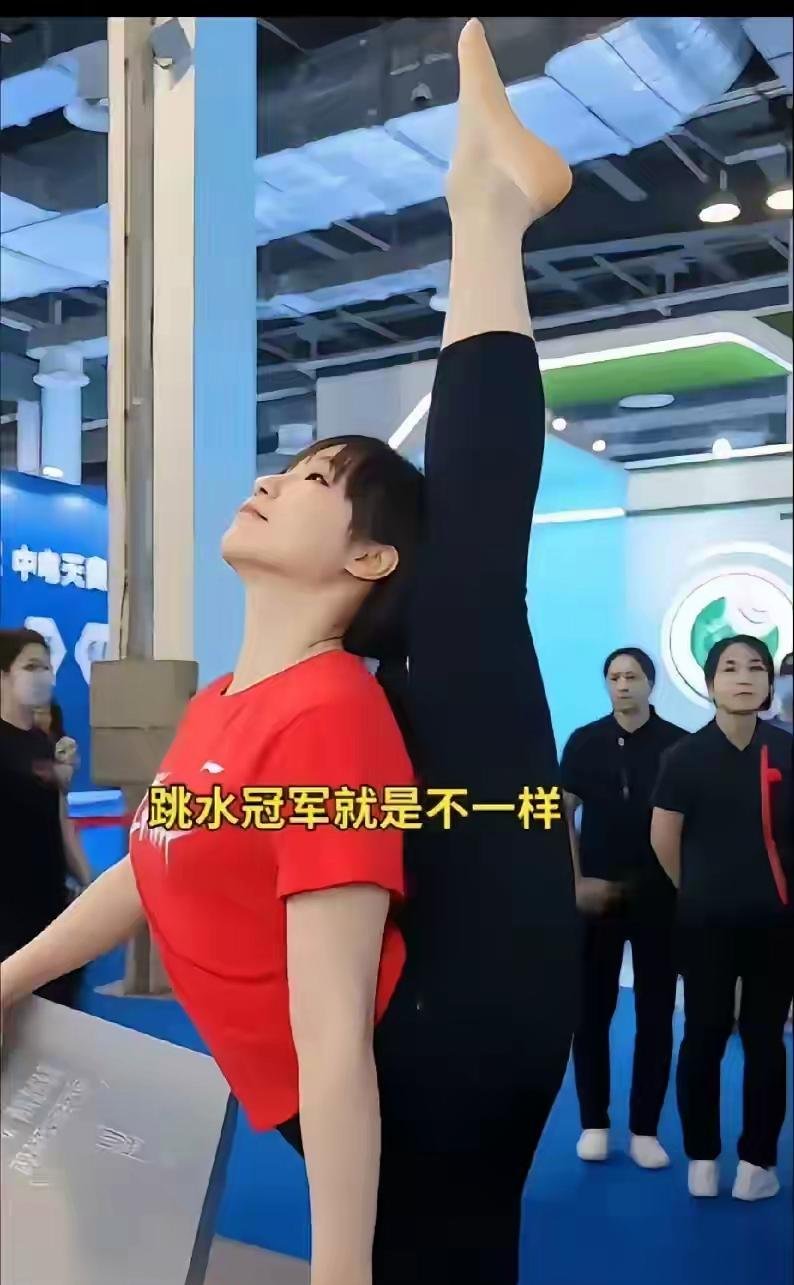 AYX体育赛事直播TheShy重返赛场，比赛规则变更首场状态出色，巴塞罗那观众沸腾！的简单介绍