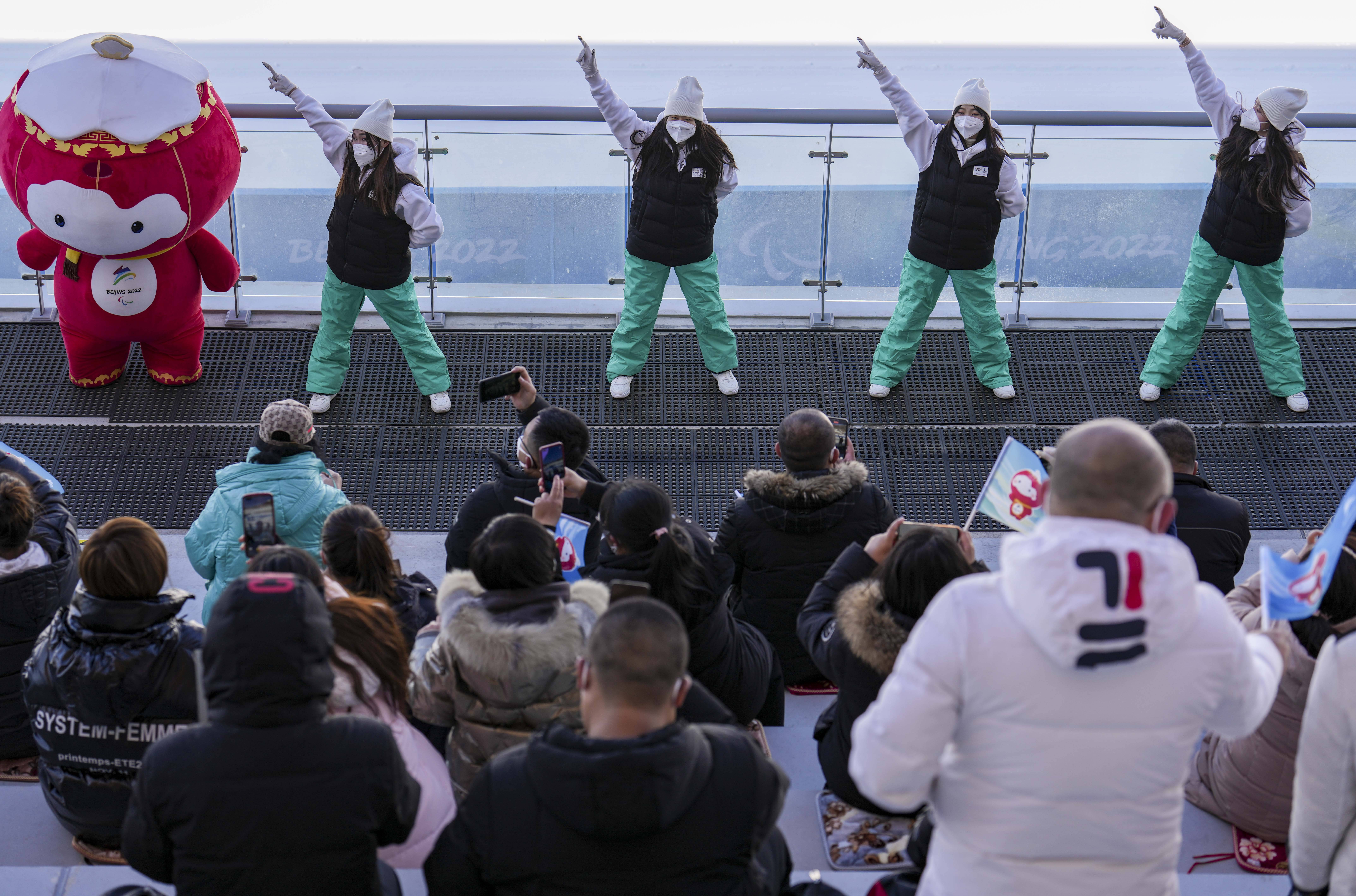 爱游戏官方入口 詹姆斯新秀赛季集锦 