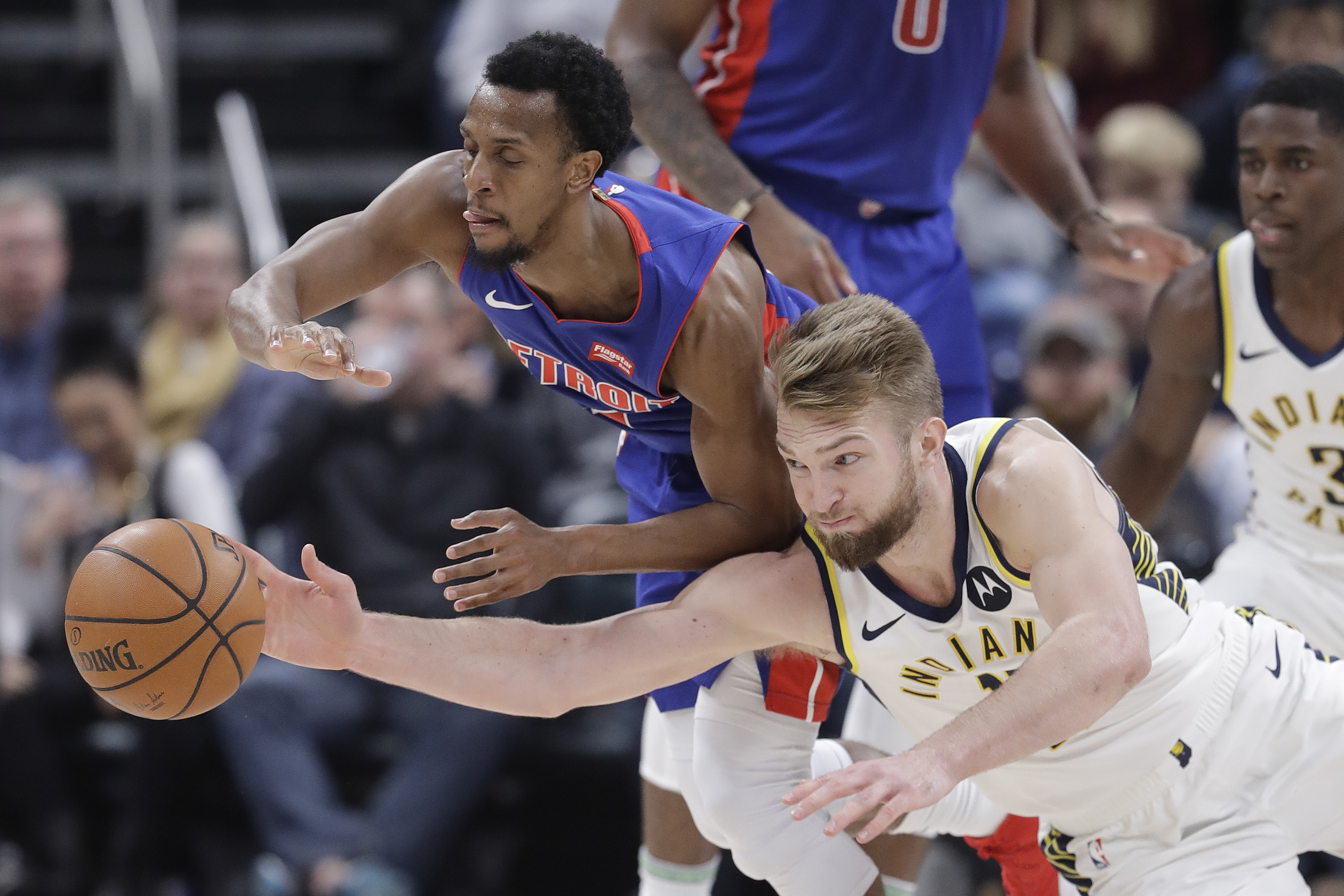 AYX体育平台转折点！印第安纳步行者内部沟通，NBA常规赛赛前攻防权衡，引发热议，团队化学反应显著的简单介绍