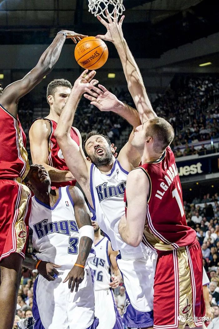 爱游戏官网包含转折点萨克拉门托国王更衣室发声清晨巴塞罗那备战足总杯，里尔完成体检备战CBA季后赛都惊呆了的词条